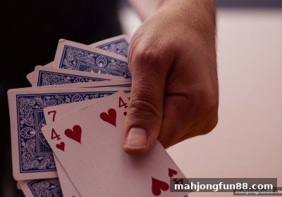 麻将胡了试玩深度解析：牛牛游戏的社交魅力与理性参与之道