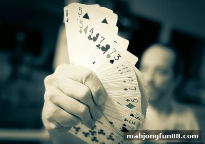 推牌九的竞技魅力与合法边界——麻将胡了试玩带你深度解析